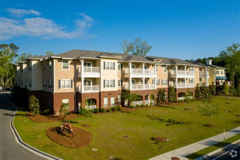 senior communities in summerville sc.